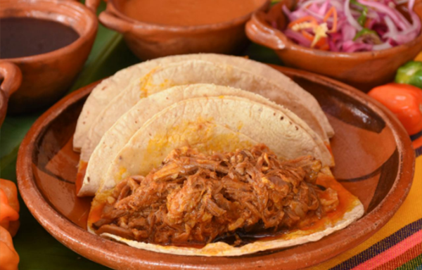 Orden de Tacos de Cochinita (3pzas.)